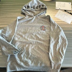 Supreme hoodies independent truck company in good shape no stains